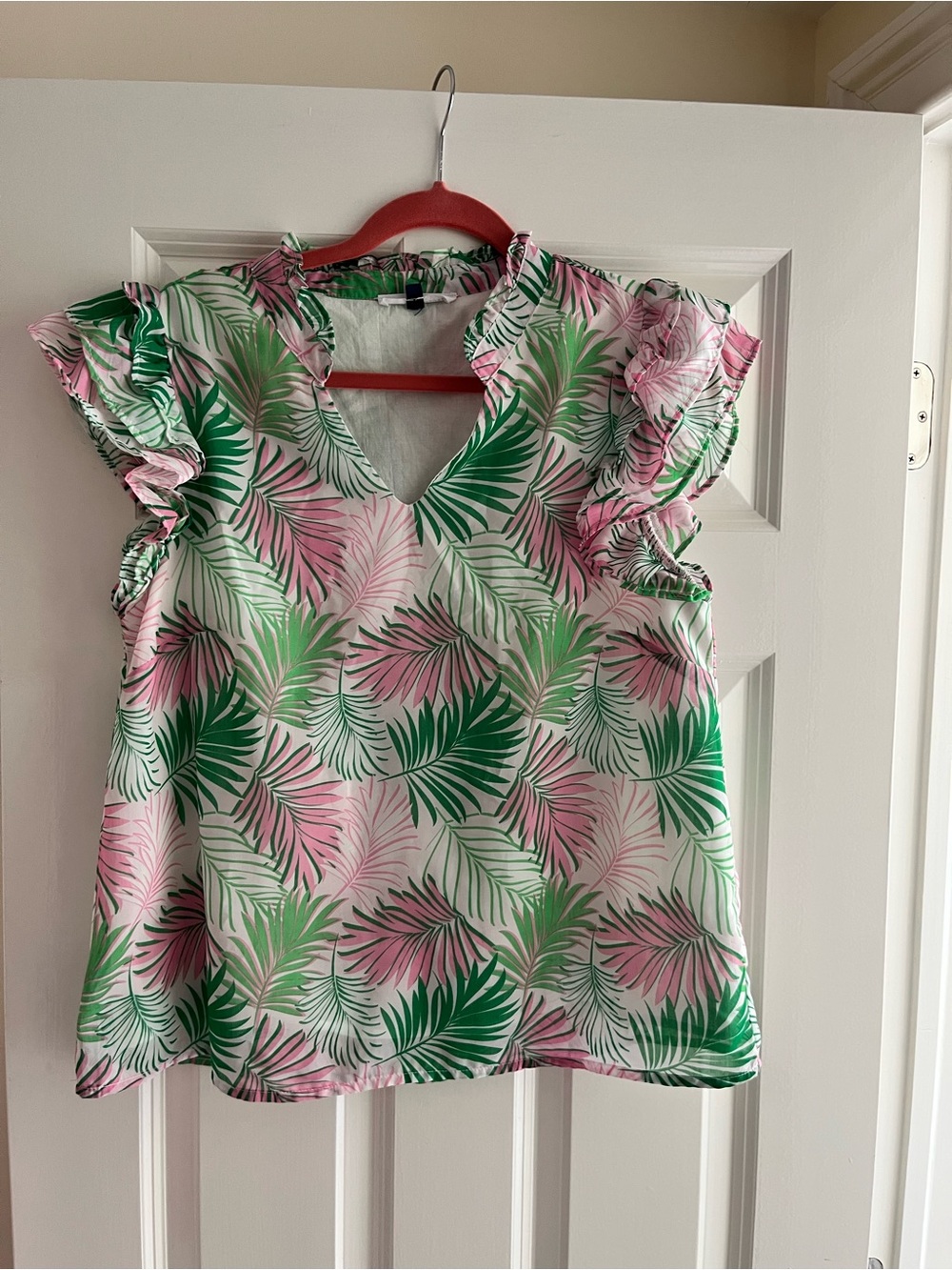 Fun, light Tropical leaf ruffle sleeve Pink & Green V-Neck summer top, Blouse M